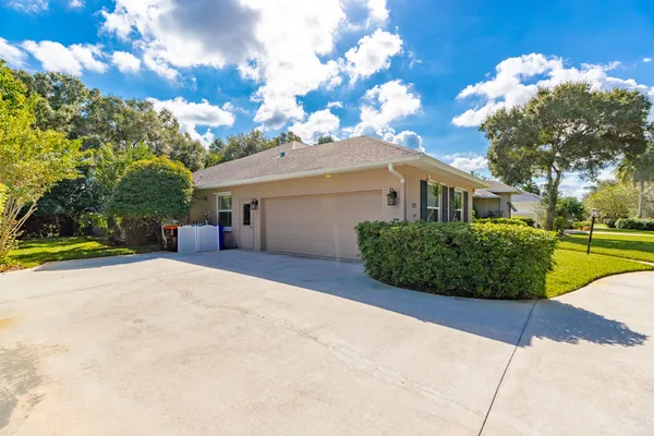 $649,999 | 502 34th Avenue, Vero Beach, FL 32968