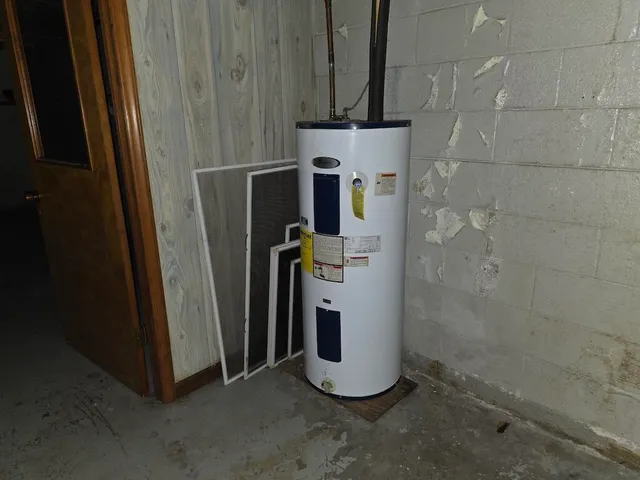 a view of a storage & utility room