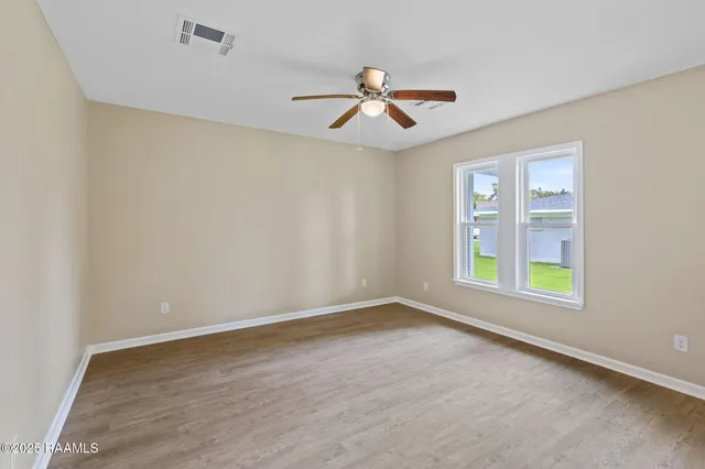 $172,000 | 610 Decker Street, Jennings, LA 70546