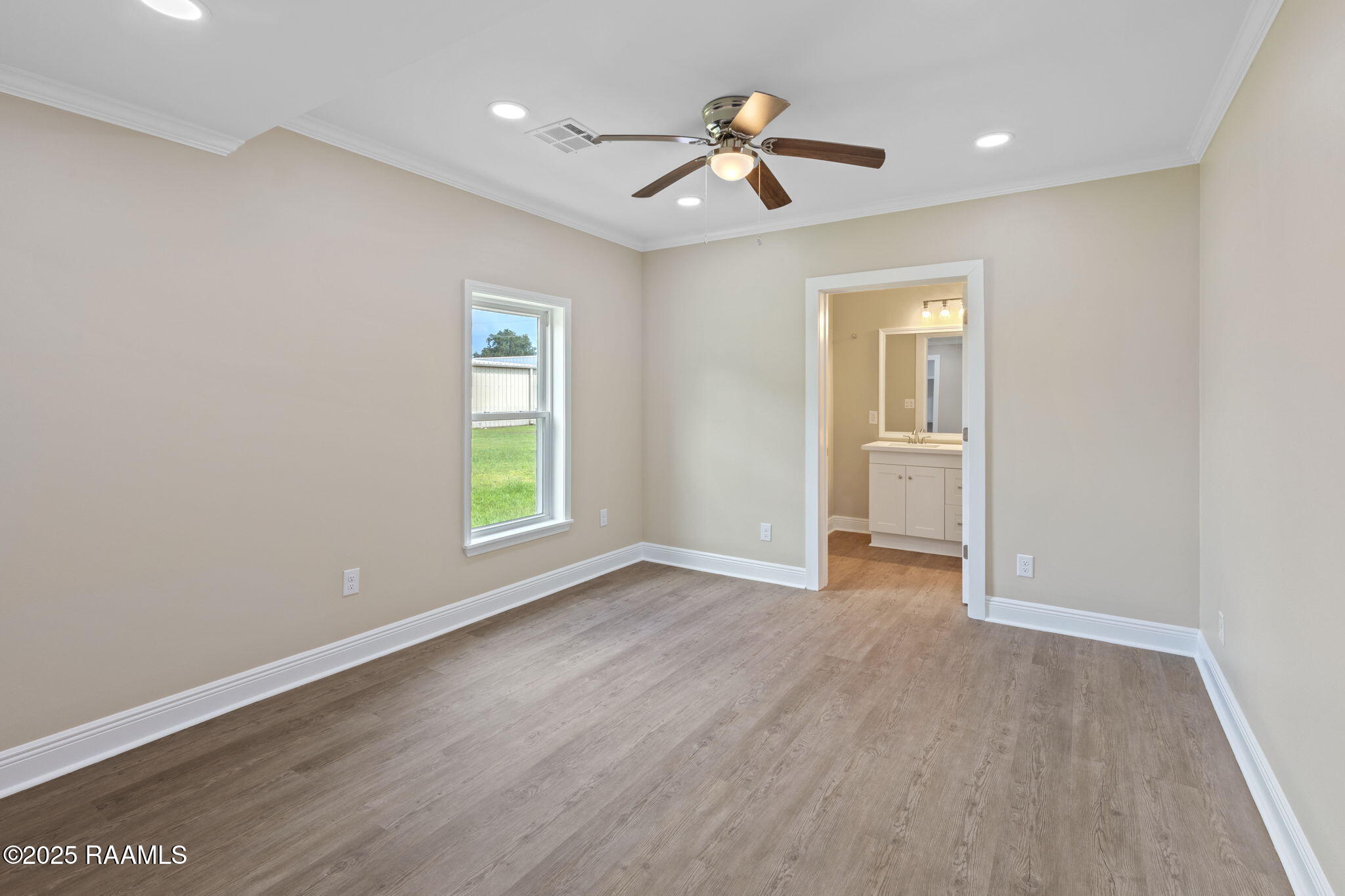 610 Decker Street Jennings, LA 70546 - Photo 9 of 13 4-web-or-mls-BR1A3331