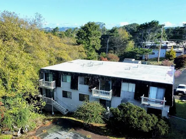 a front view of house with yard