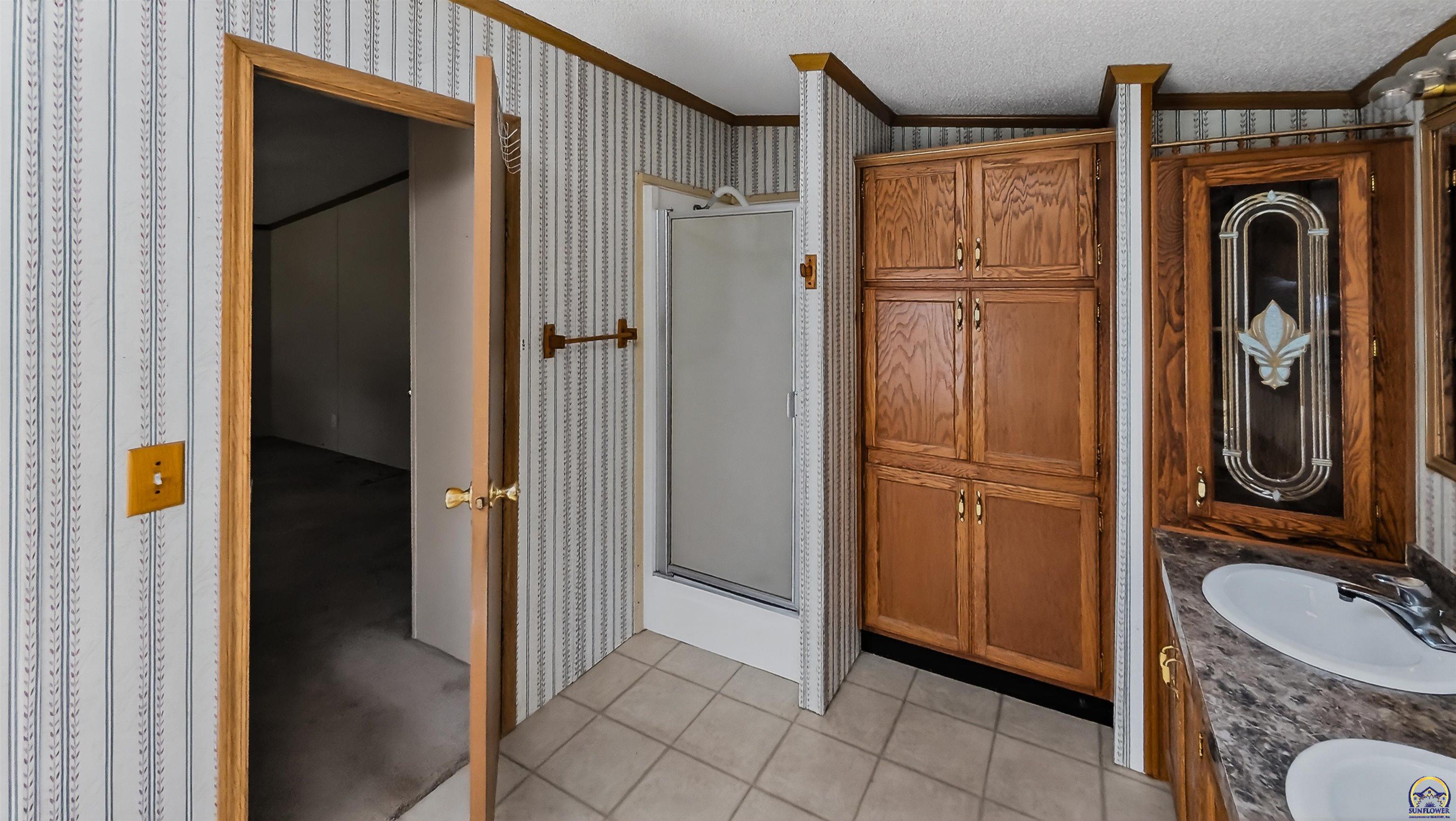 1602 Emmer Road Hartford, KS 66854 - Photo 20 of 34