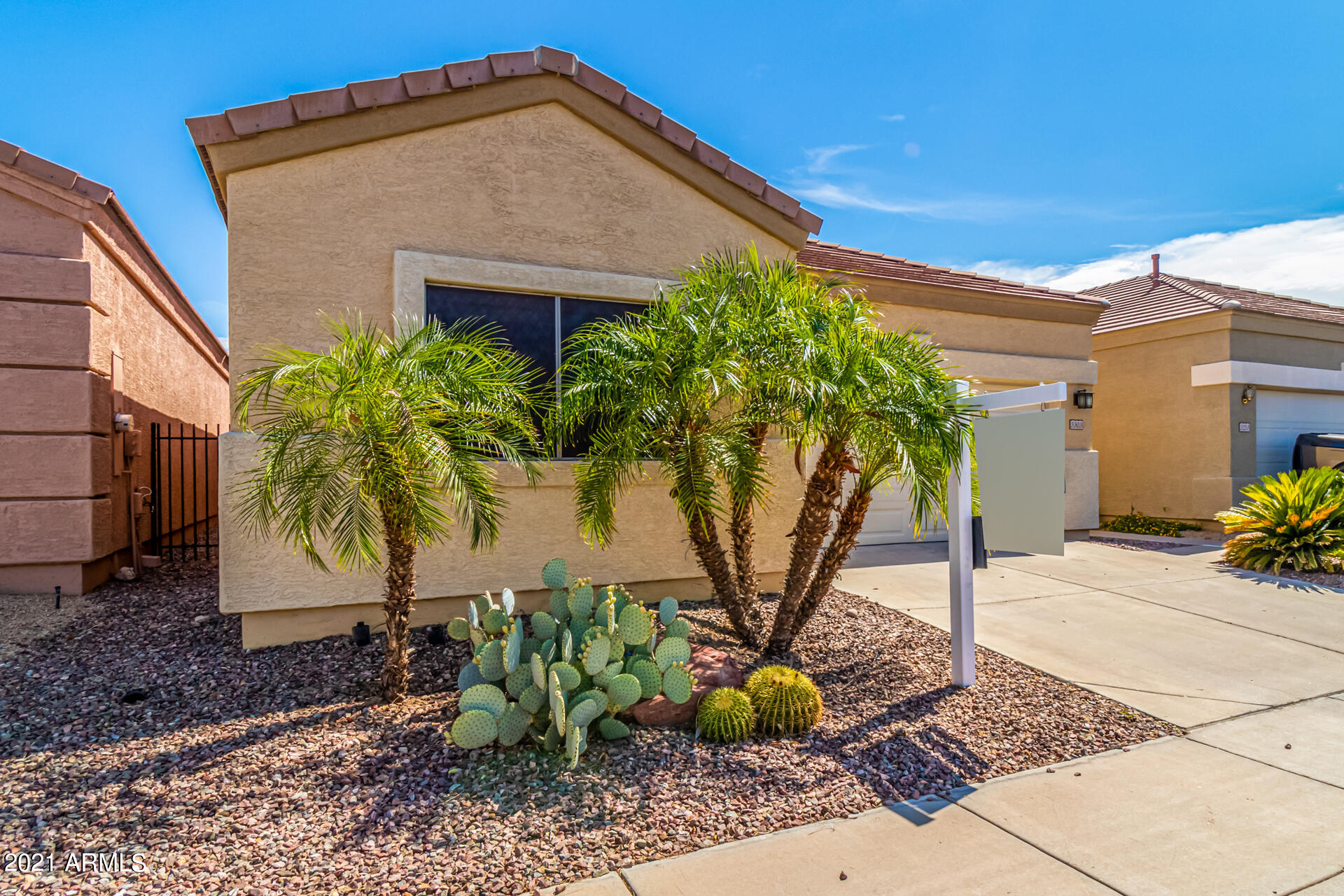 3303 East Fremont Road Phoenix, AZ 85042 - Photo 2 of 37 02-Fremont