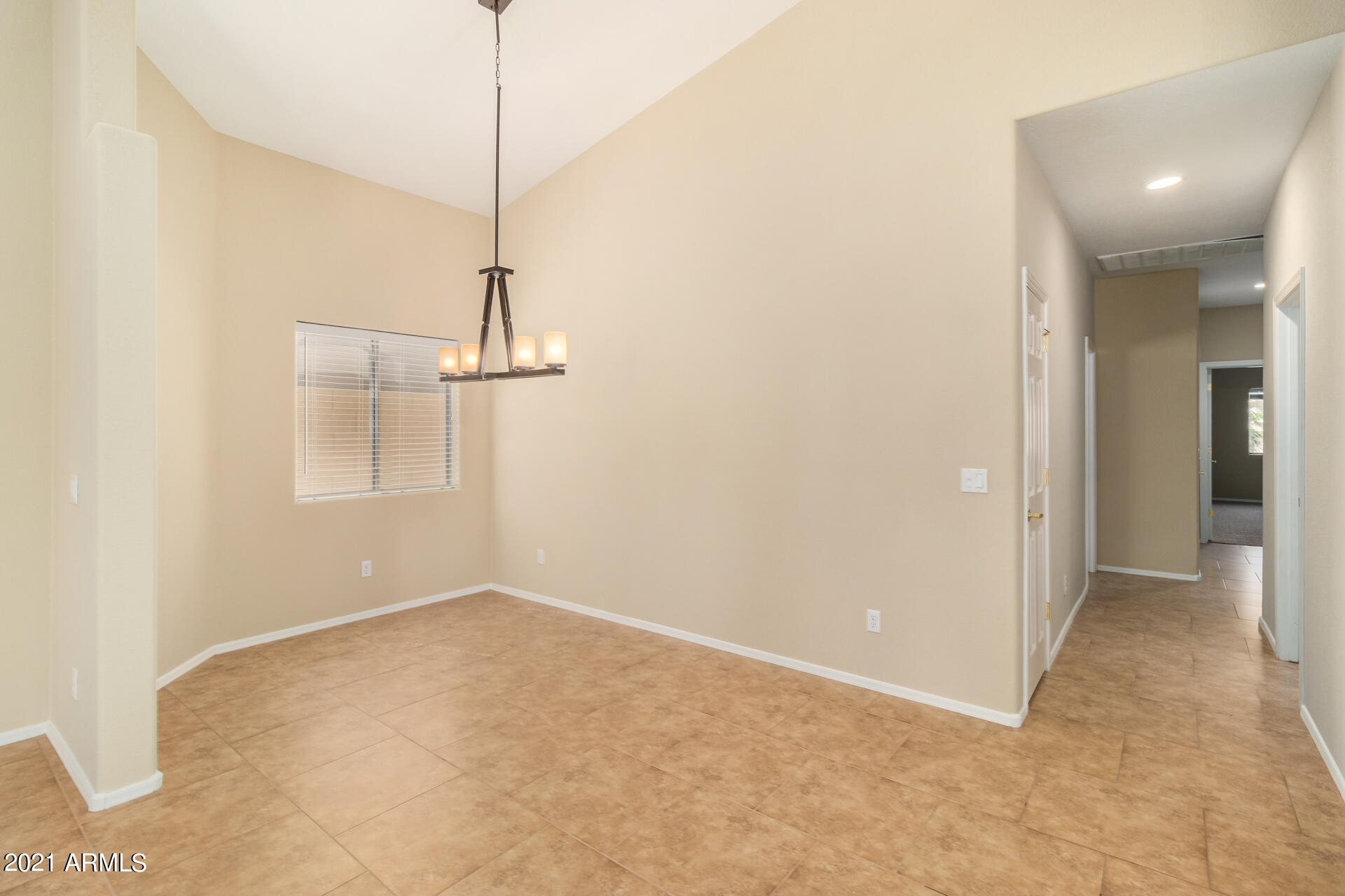3303 East Fremont Road Phoenix, AZ 85042 - Photo 6 of 37 04-Fremont