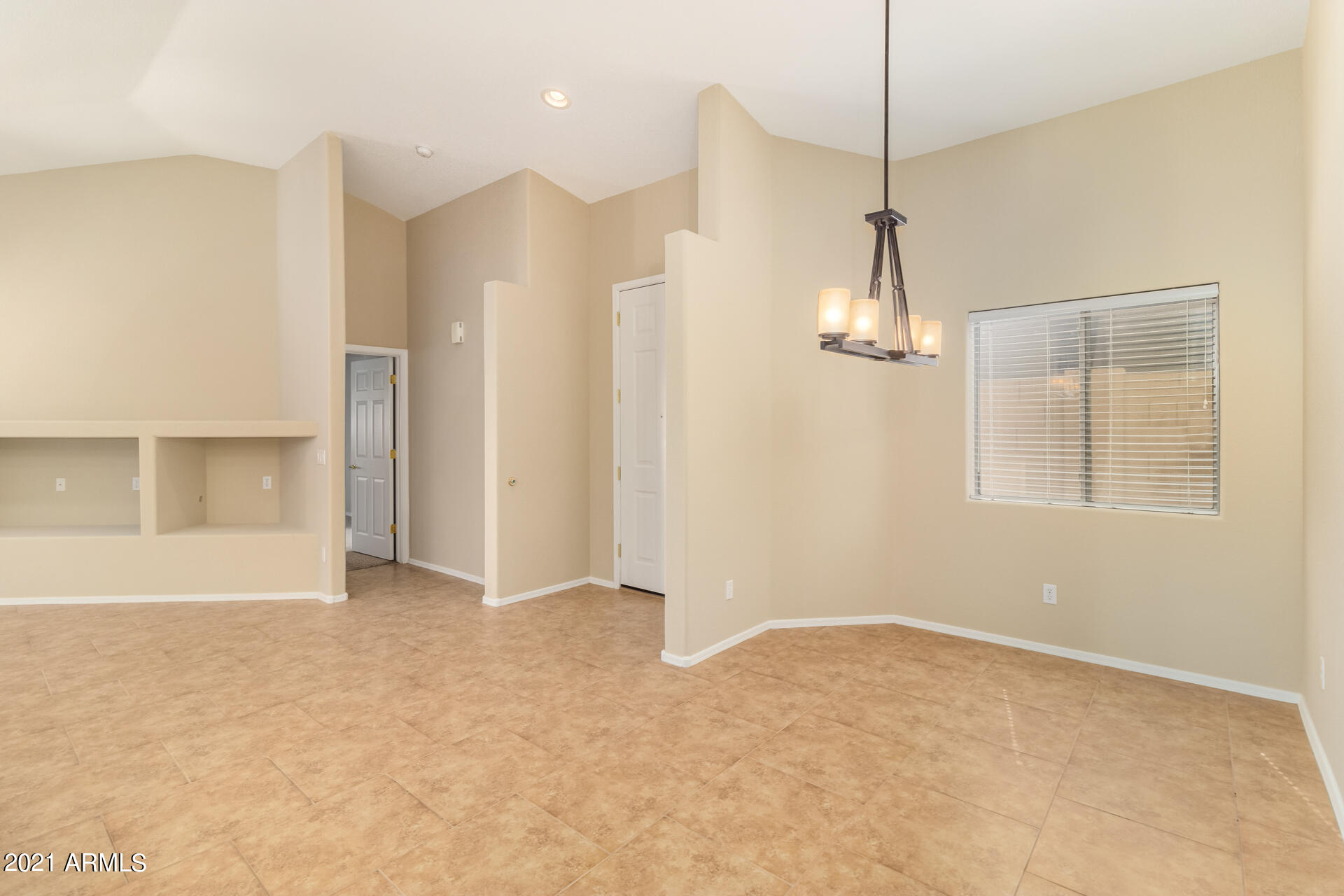 3303 East Fremont Road Phoenix, AZ 85042 - Photo 7 of 37 05-Fremont