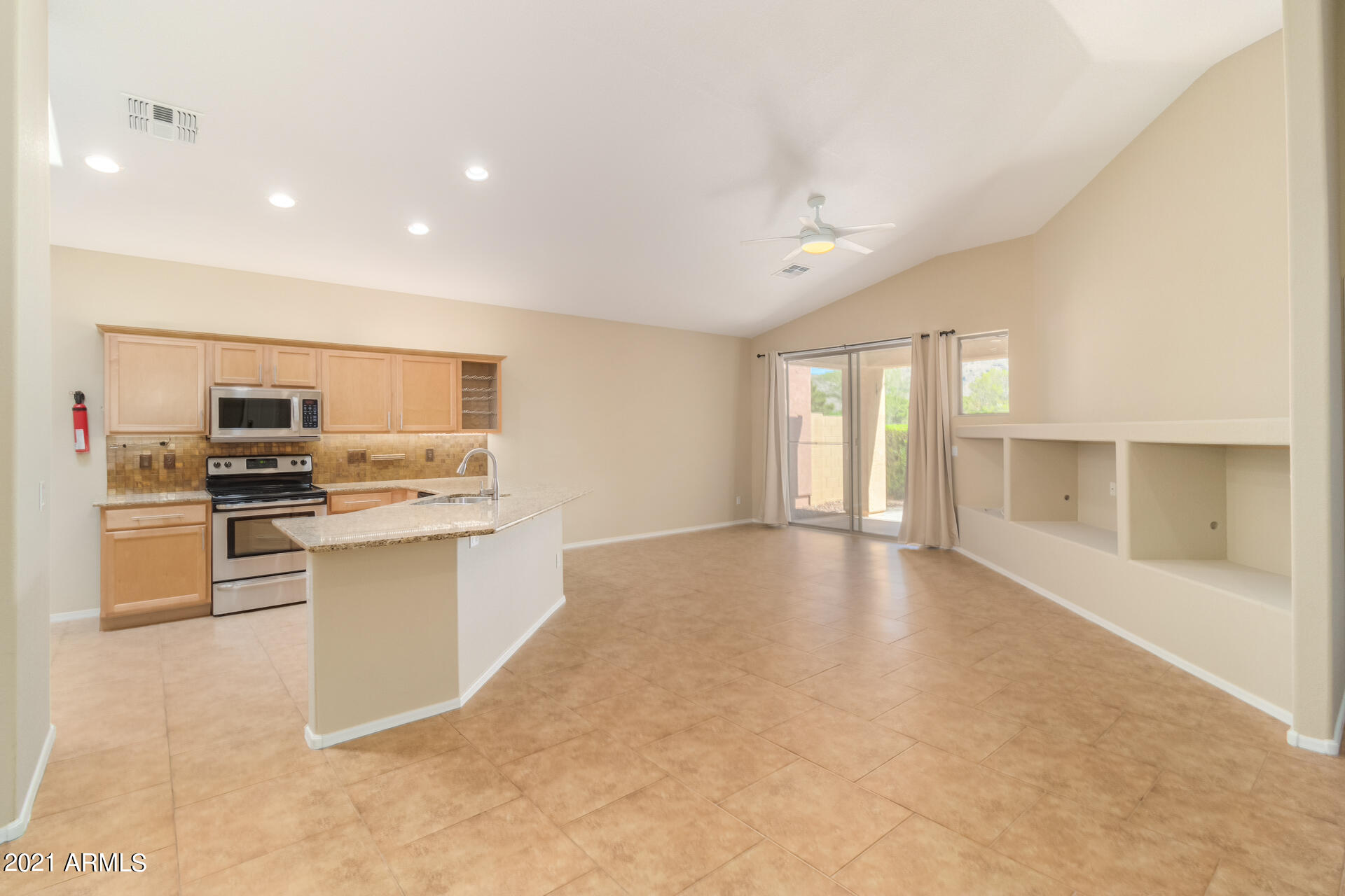 3303 East Fremont Road Phoenix, AZ 85042 - Photo 8 of 37 06-Fremont