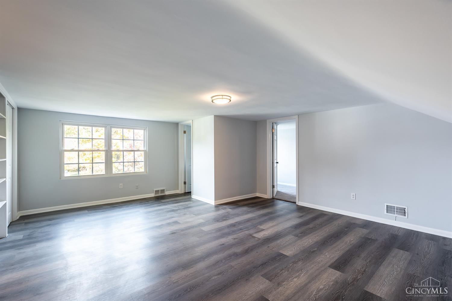 3506 Poole Road Cincinnati, OH 45251 - Photo 20 of 42 Gallery Image 20