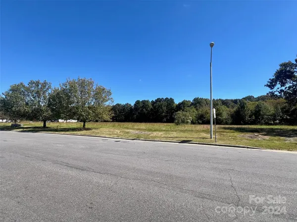 a view of a tennis court