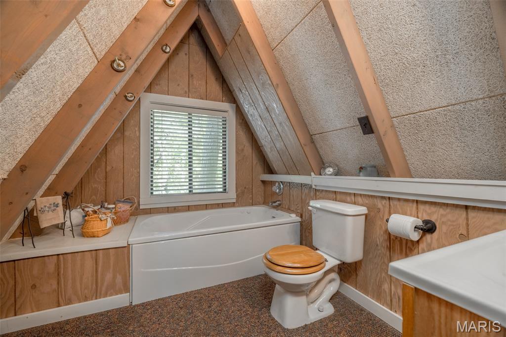 834 Mitten Ridge Drive Innsbrook, MO 63390 - Photo 19 of 24