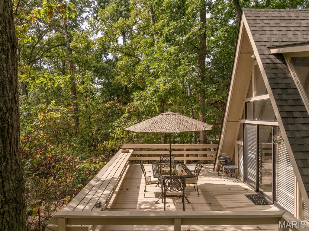 834 Mitten Ridge Drive Innsbrook, MO 63390 - Photo 2 of 24