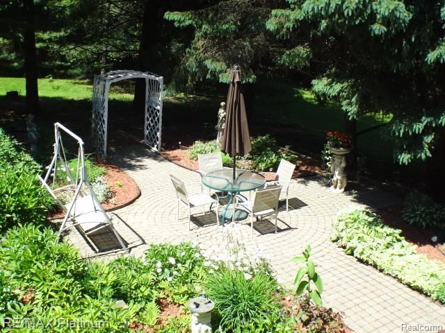 6913 Bergin Road Howell, MI 48843 - Photo 32 of 39 026.jpg