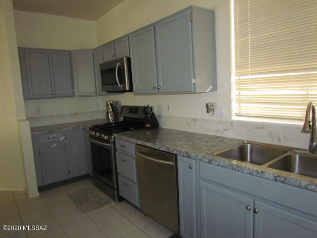 9925 North Crystal Spring Place Tucson, AZ 85742 - Photo 11 of 37