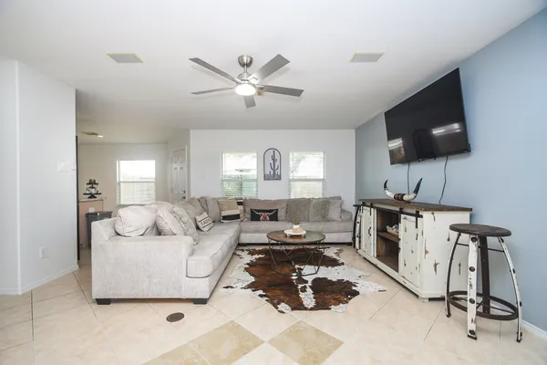 $2,000 | 20506 Lantern Springs Lane, Cypress, TX 77433