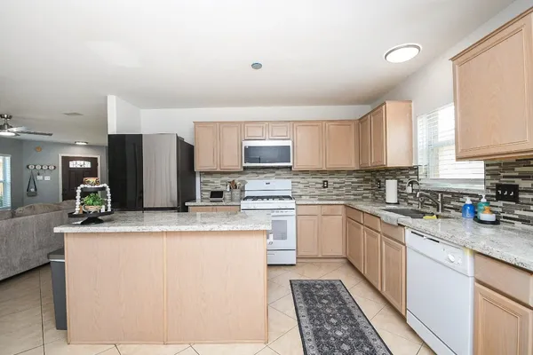 $2,000 | 20506 Lantern Springs Lane, Cypress, TX 77433