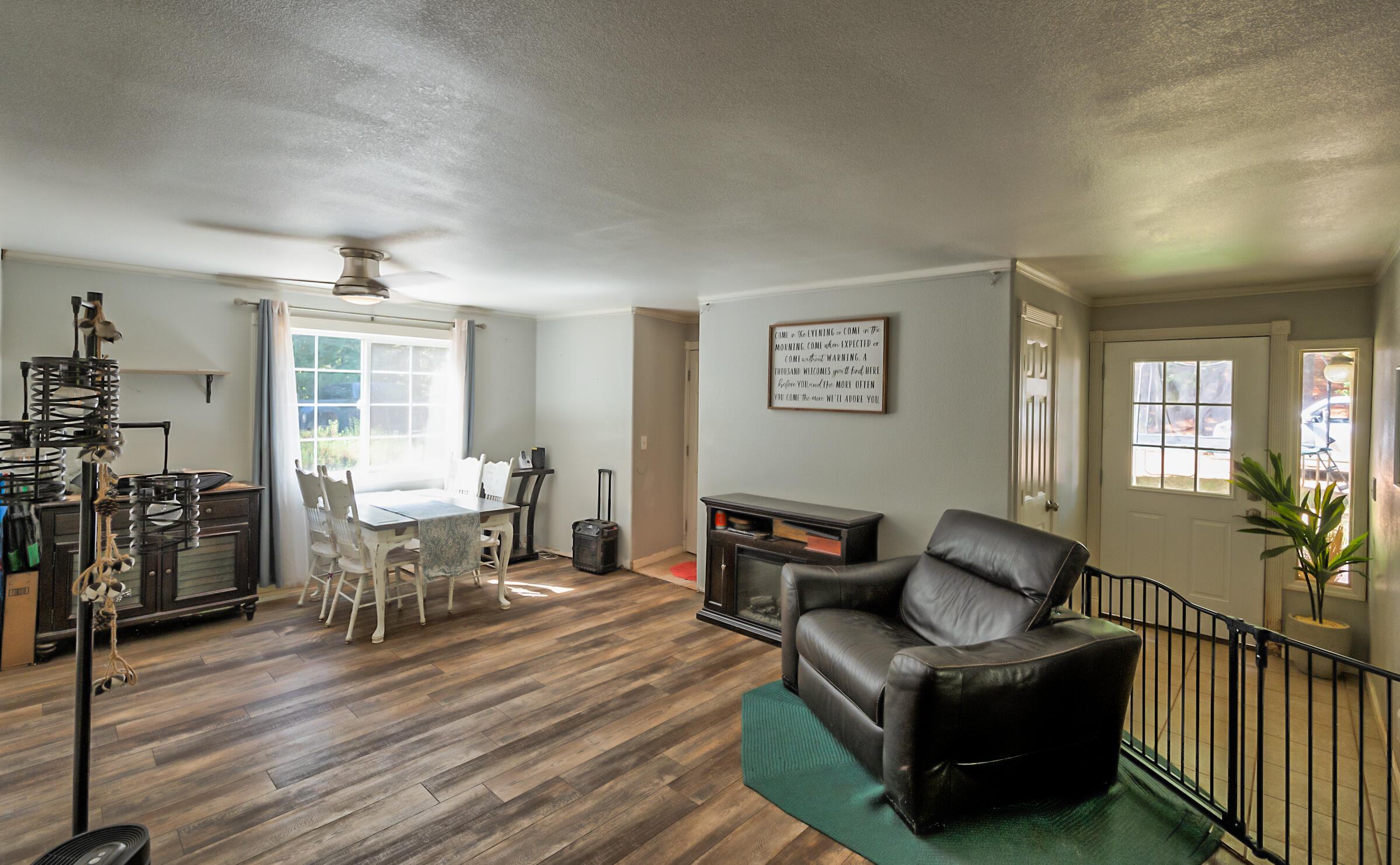 12003 Atkins Road Whitmore, CA 96096 - Photo 10 of 36 Family room