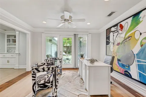 $1,100,000 | 5322 West Mockingbird Lane, Dallas, TX 75209