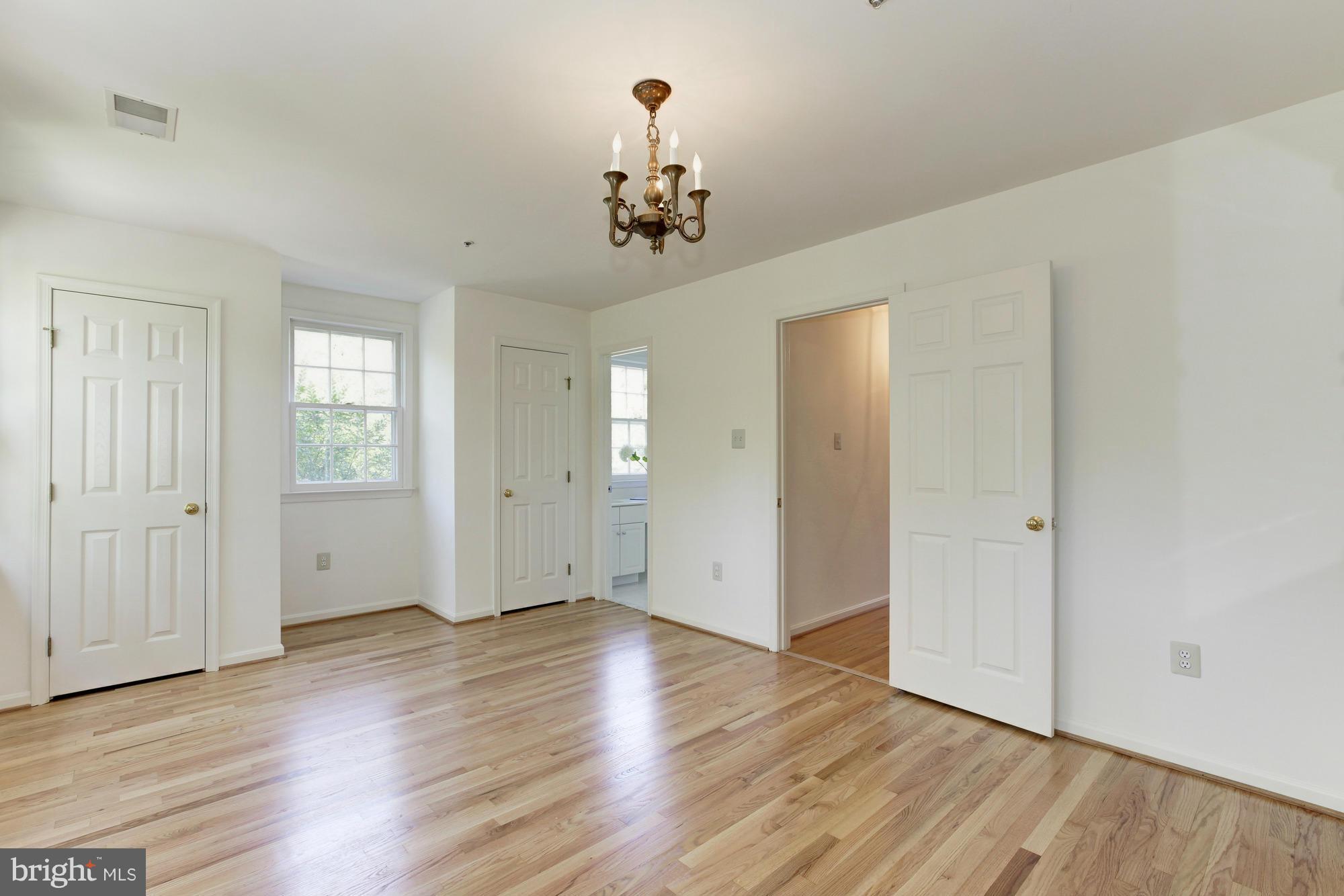 100 Kent Square Road Gaithersburg, MD 20878 - Photo 14 of 30 Bath (Master)