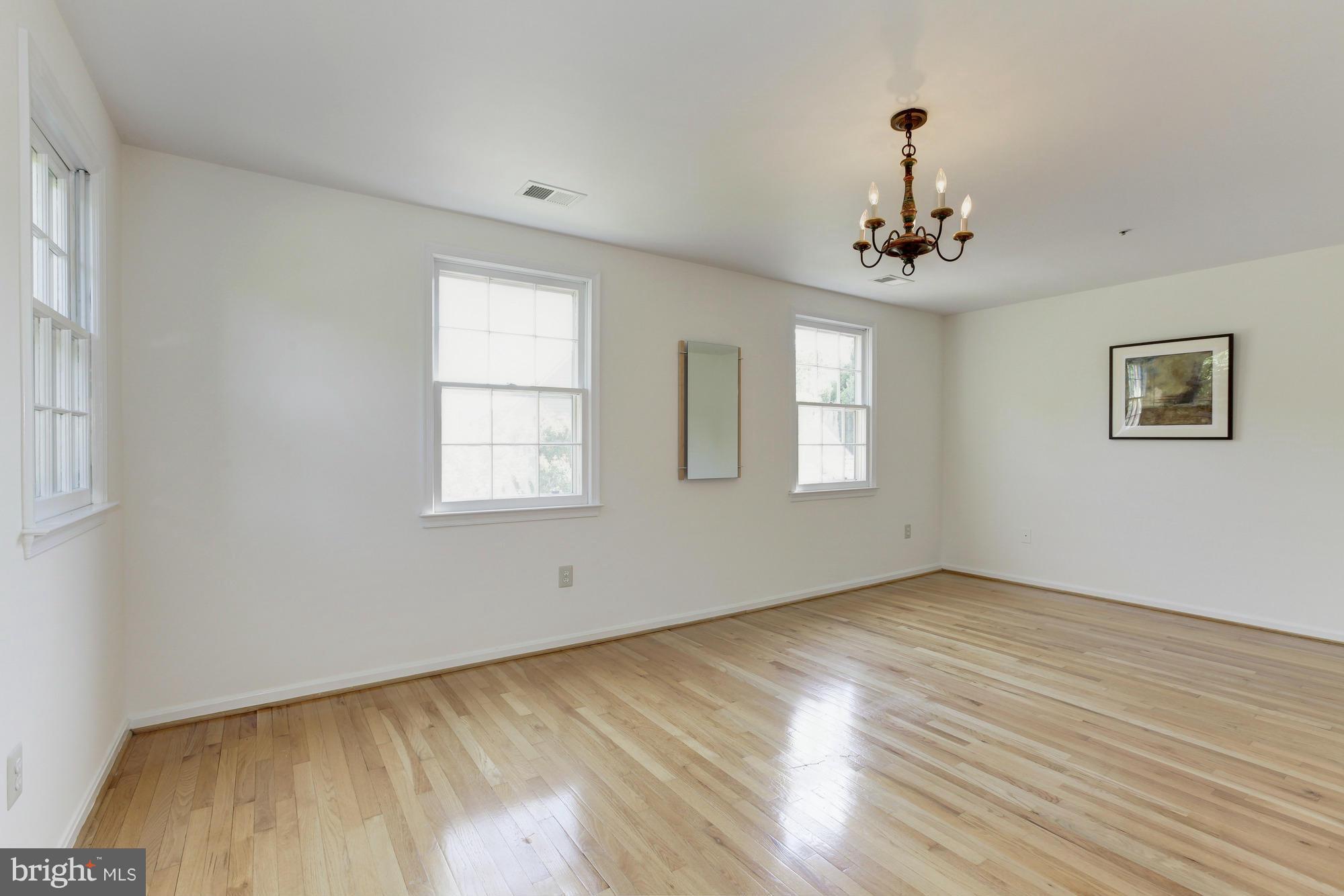 100 Kent Square Road Gaithersburg, MD 20878 - Photo 17 of 30 Bedroom (Master)