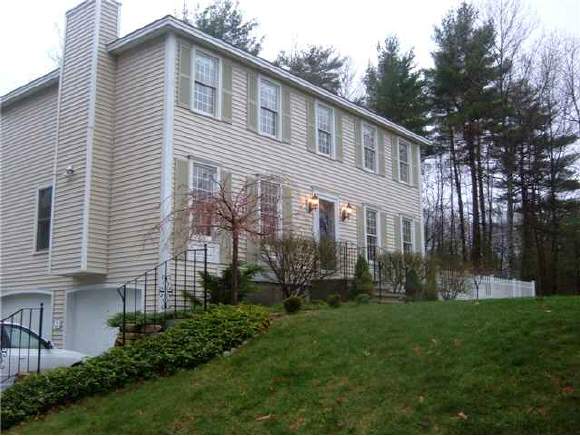 21 Paul Avenue Derry, NH 03038 - Photo 1 of 5