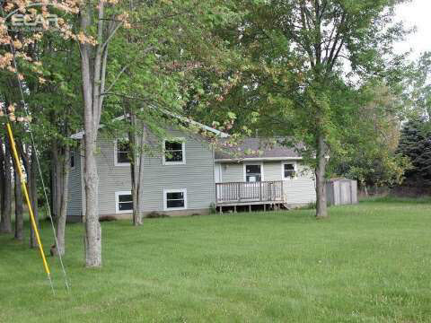 1942 Riniel Road Lennon, MI 48449 - Photo 13 of 25 20440009-12.JPG