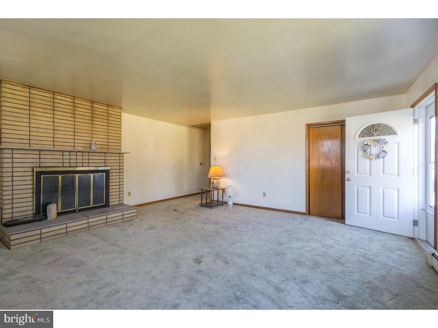 143 Money Road Townsend, DE 19734 - Photo 5 of 23 Living Room