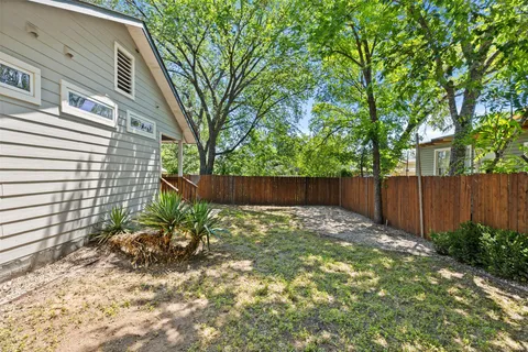 $610,000 | 3203 East 18th Street, Austin, TX 78721