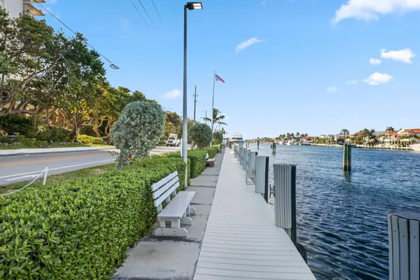 $699,900 | 1021 Hillsboro Mile, Unit 504, Pompano Beach, FL 33062
