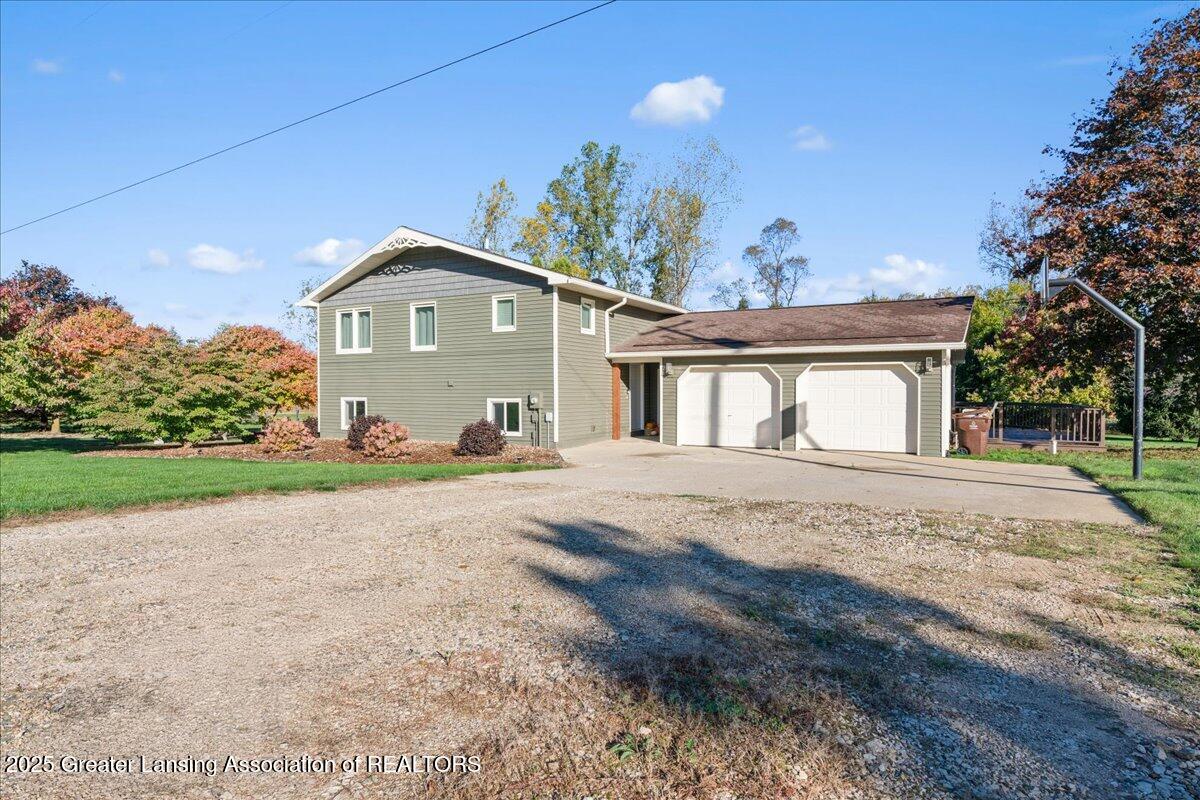 10829 Peake Road Portland, MI 48875 - Photo 14 of 56 12-Media Jett - 10