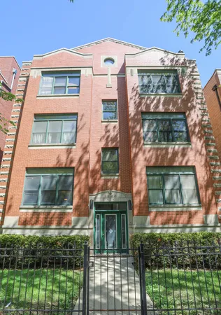 $3,750 | 1940 West Diversey Parkway, Unit 1W, Chicago, IL 60614
