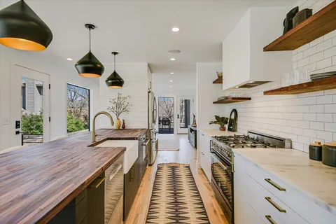 $1,695,000 | 1620 West 10th Street, Austin, TX 78703
