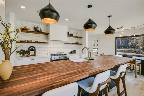 $1,695,000 | 1620 West 10th Street, Austin, TX 78703