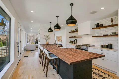 $1,695,000 | 1620 West 10th Street, Austin, TX 78703