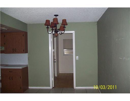 19 Beverly Road West Jupiter, FL 33469 - Photo 2 of 9 Additional Photo