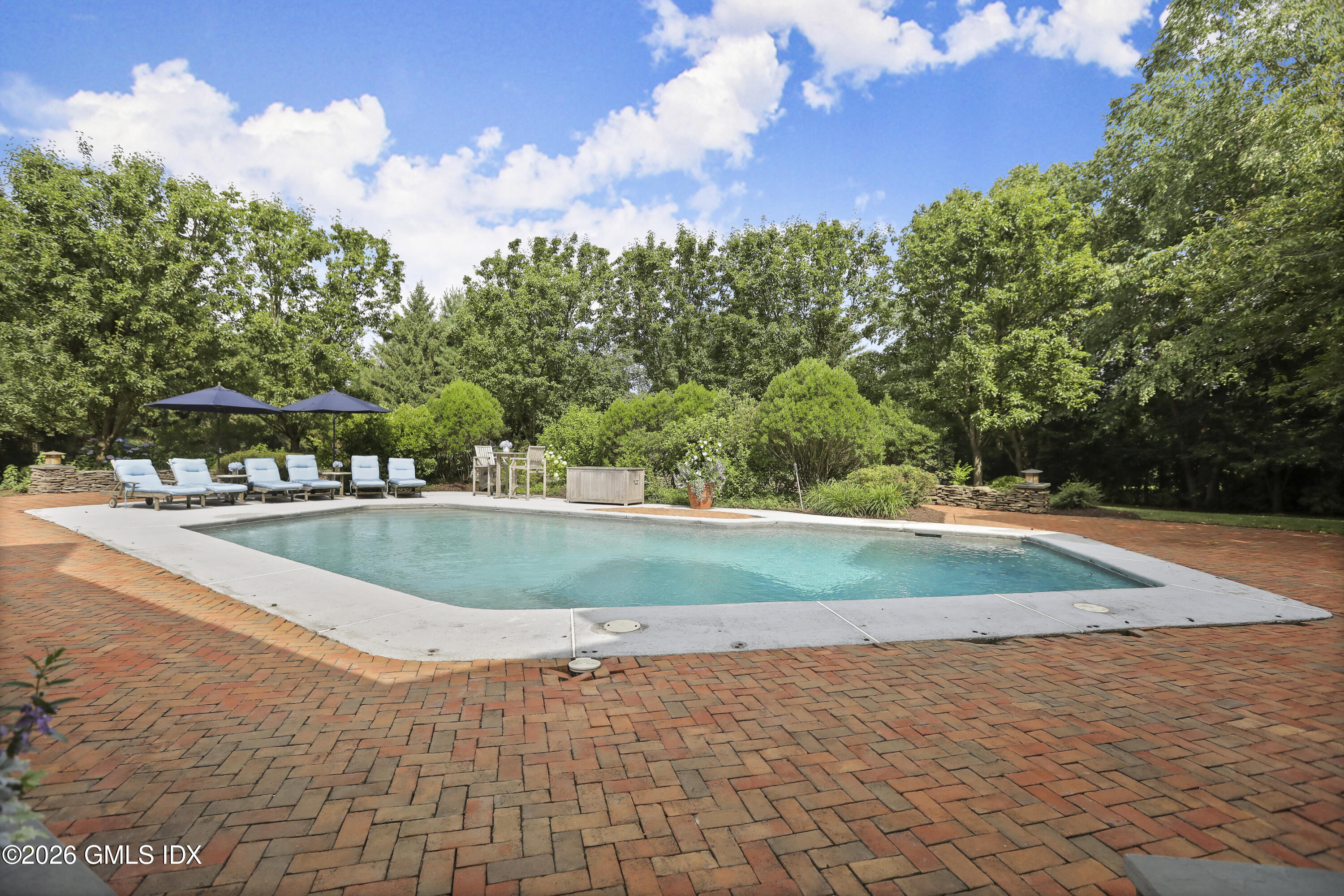 556 Riversville Road Greenwich, CT 06831 - Photo 8 of 56 8 556 Riversville Rd Greenwich-print-062