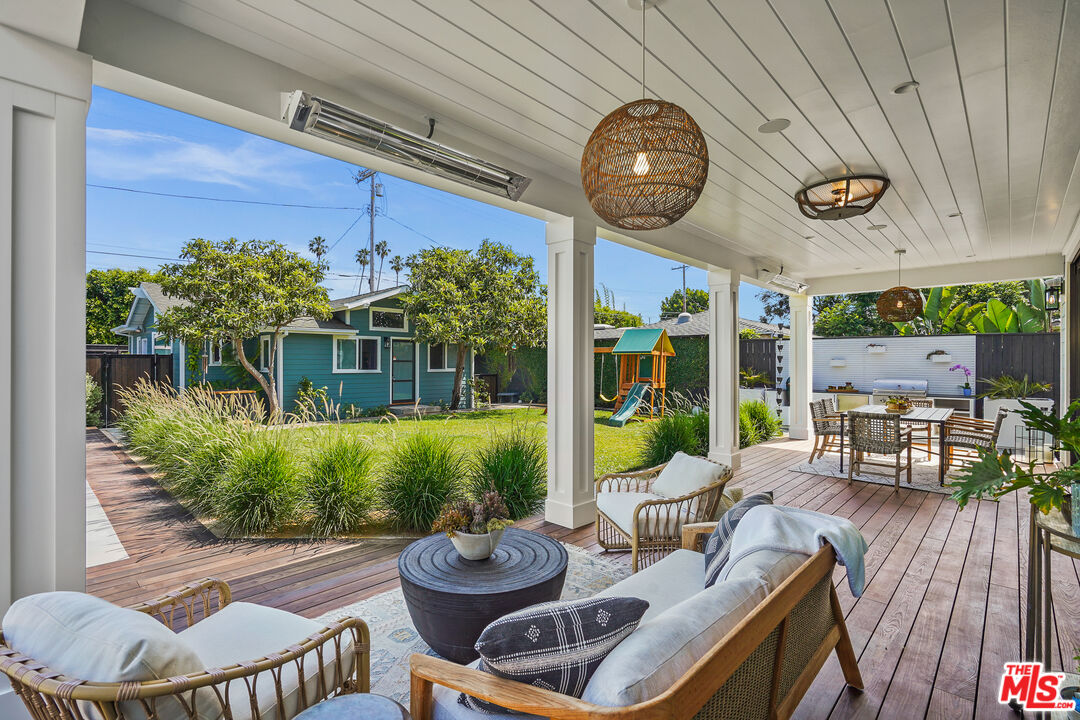 1240 Appleton Way Venice, CA 90291 - Photo 50 of 71 a view of a chairs and table in a patio