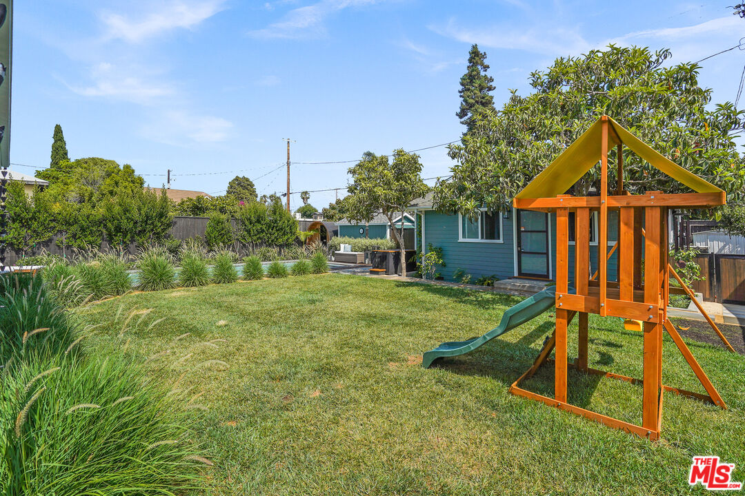 1240 Appleton Way Venice, CA 90291 - Photo 52 of 71 a front view of a house with a yard