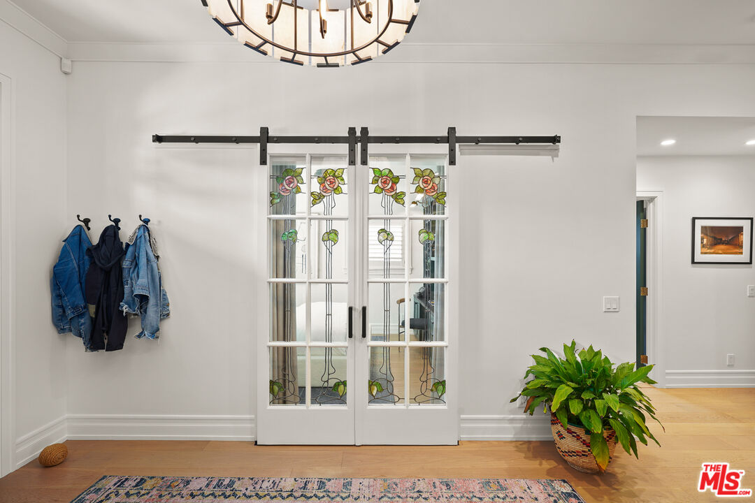 1240 Appleton Way Venice, CA 90291 - Photo 6 of 71