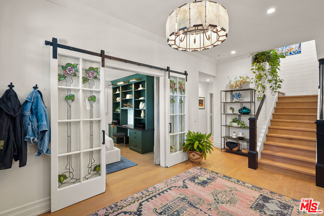 1240 Appleton Way Venice, CA 90291 - Photo 7 of 71