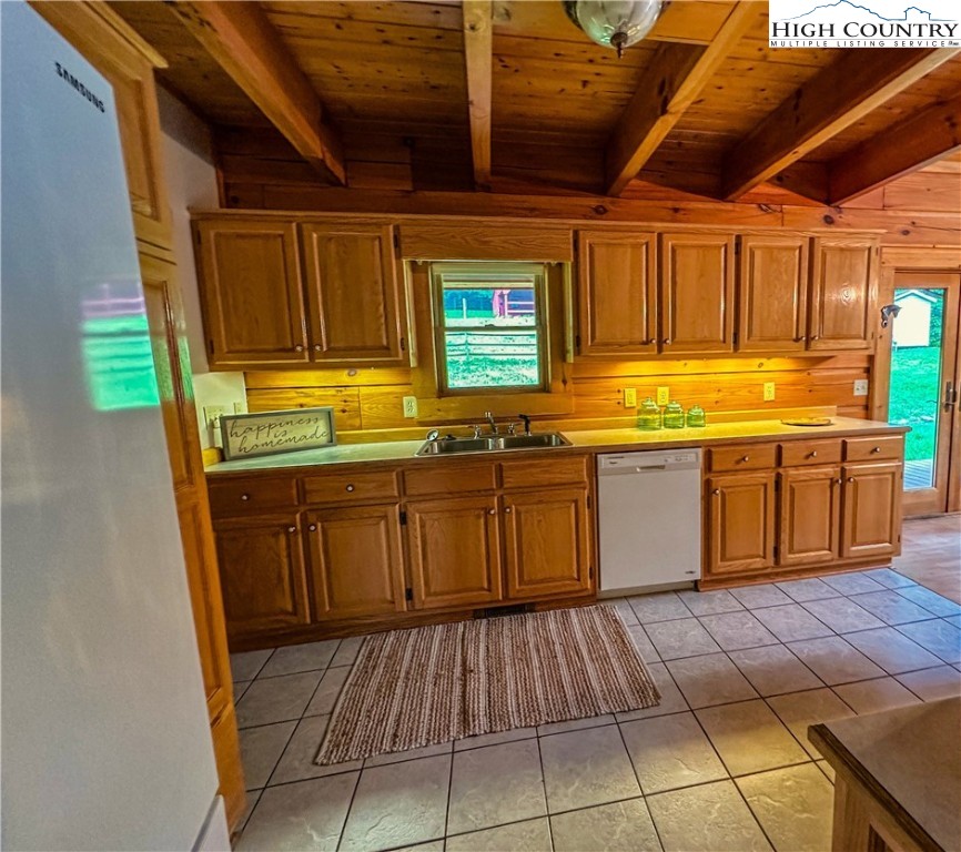 116 Joe Badger Road Warrensville, NC 28693 - Photo 13 of 48 Gallery Image 13