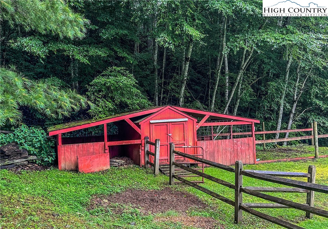 116 Joe Badger Road Warrensville, NC 28693 - Photo 29 of 48 Gallery Image 29