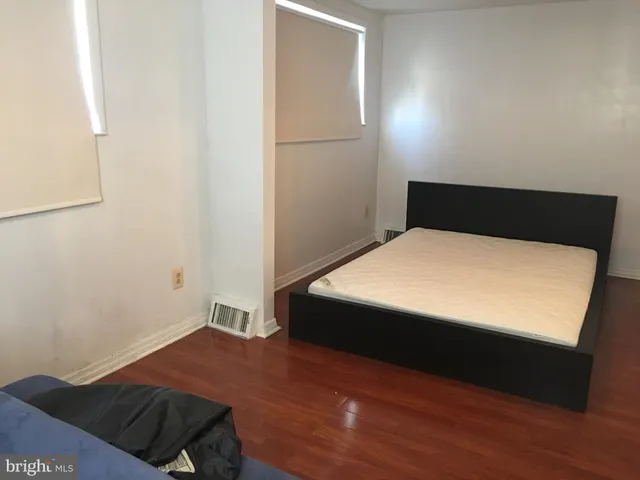 $1,900 | 1113 West Thompson Street, Philadelphia, PA 19122