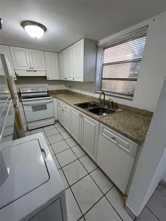 $2,150 | 58 Southwest 14th Terrace, Homestead, FL 33030
