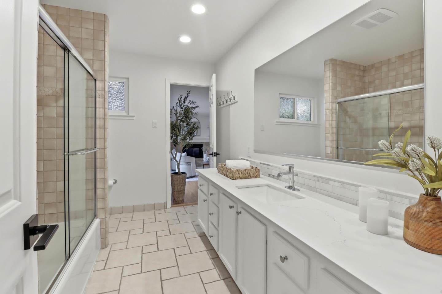 5245 Bucknall Road San Jose, CA 95130 - Photo 18 of 39 Gallery Image 18