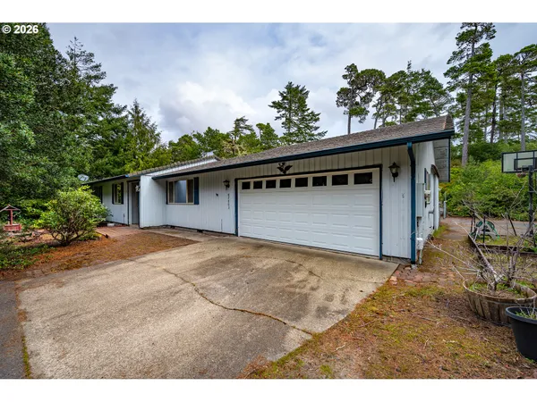 $359,000 | 87803 Sandrift Street, Florence, OR 97439