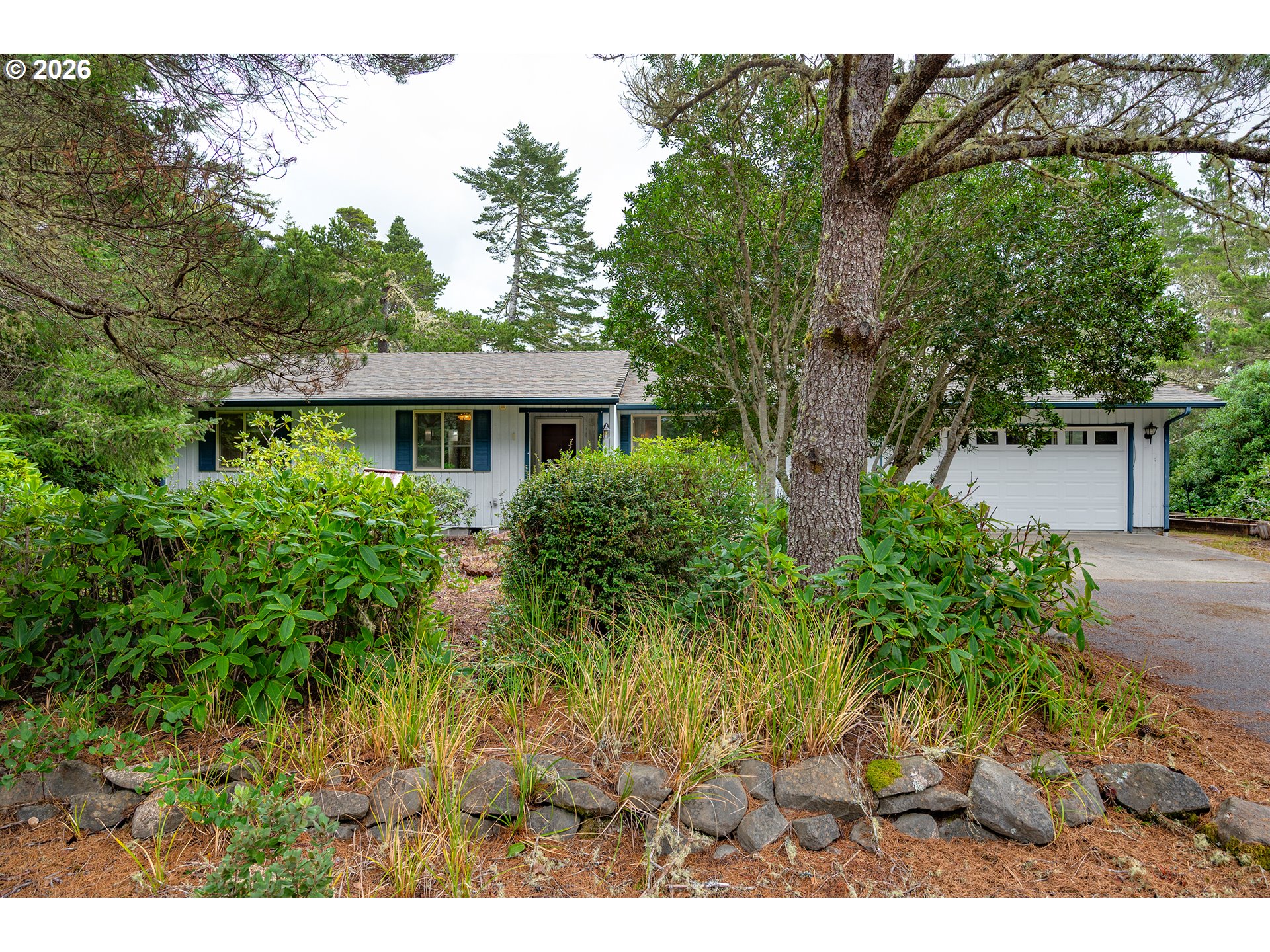 87803 Sandrift Street Florence, OR 97439 - Photo 2 of 30