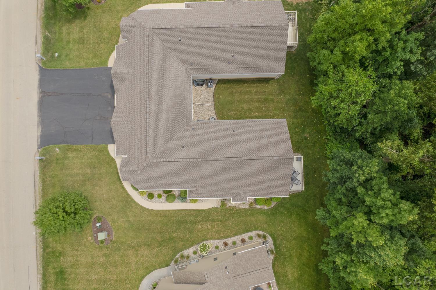 1687 Rivers Edge Court Adrian, MI 49221 - Photo 47 of 55 50183646-a58b412b-0dd8-4744-8f31-79f876dbccf7.JPG