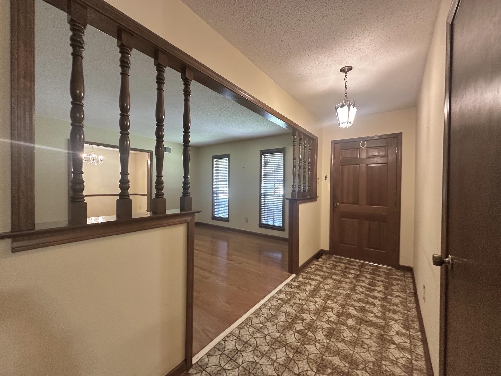 3489 Evening Light Drive Bartlett, TN 38135 - Photo 13 of 30 a view of a hallway with windows