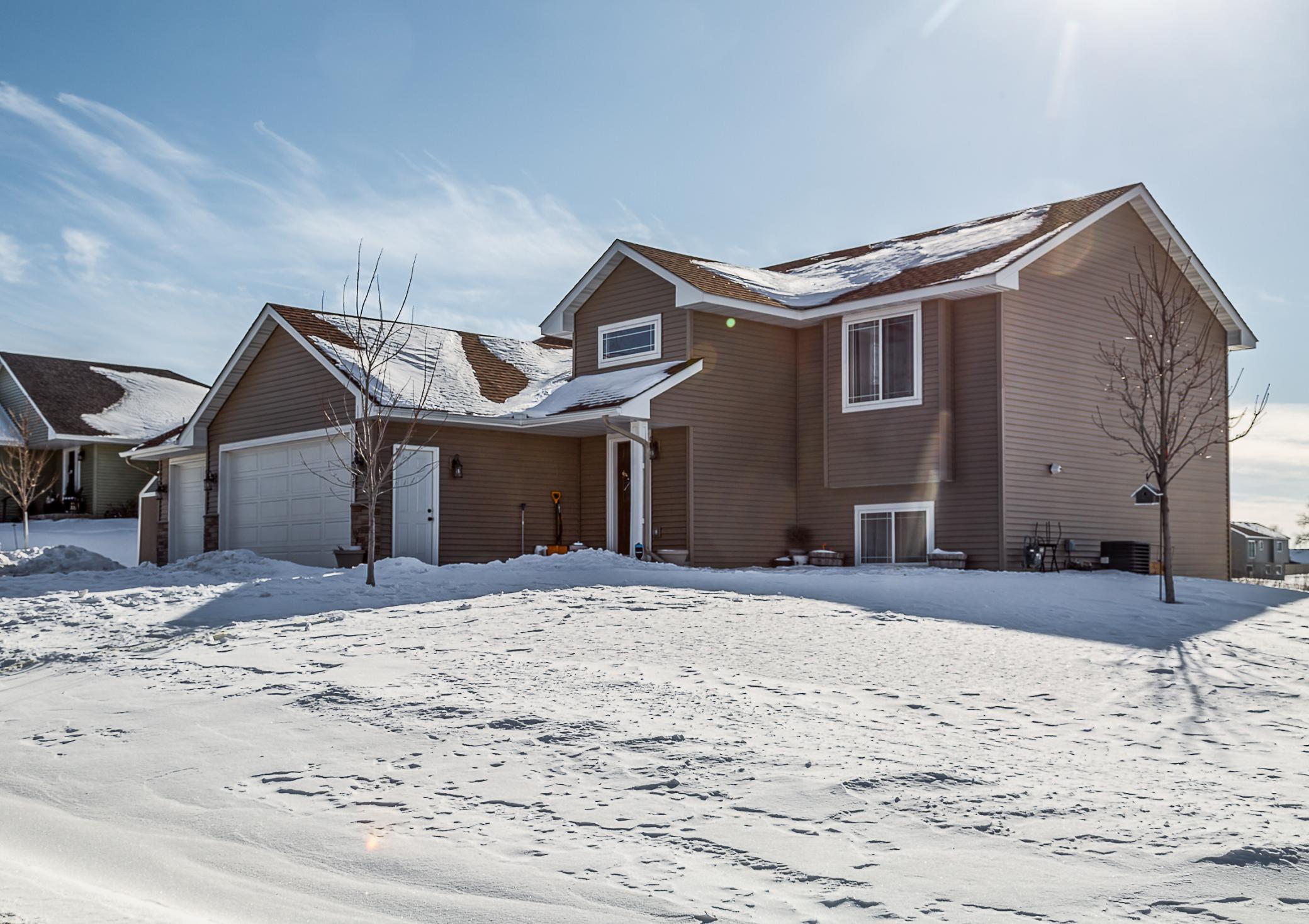 438 Alaska Loop Cambridge, MN 55008 - Photo 1 of 1