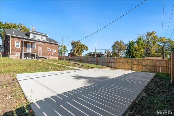 $348,000 | 1500 Linton Avenue, St. Louis, MO 63107