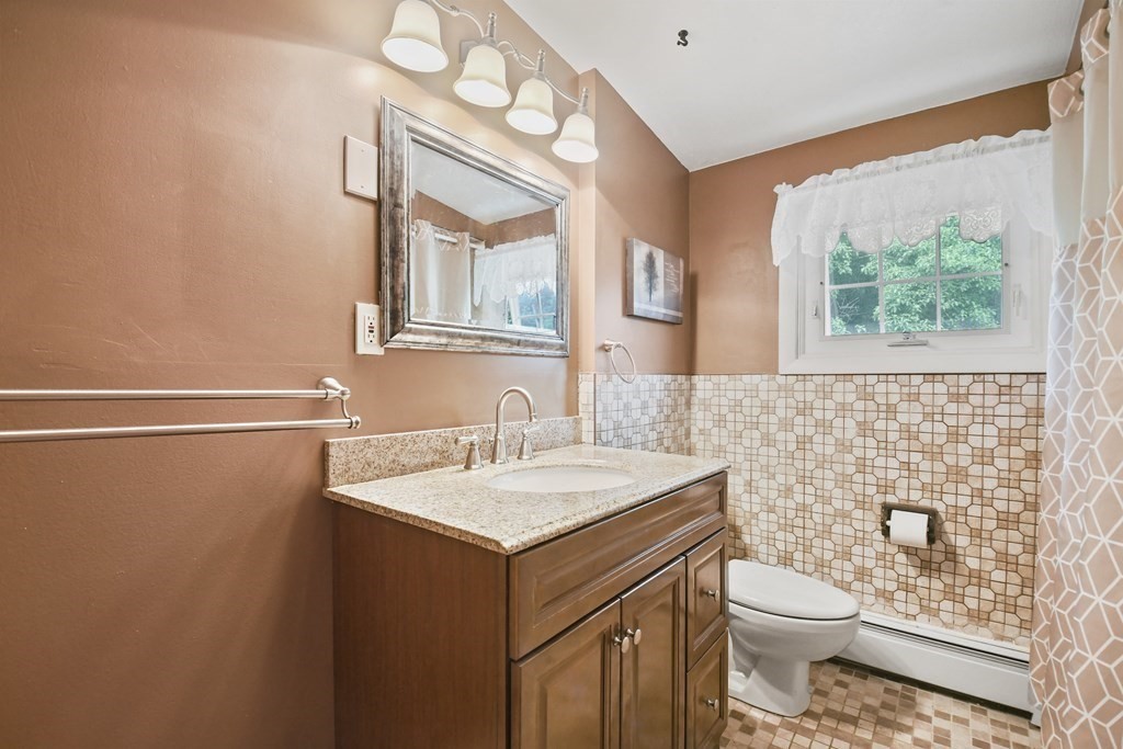 18 Sherwood Road Auburn, MA 01501 - Photo 21 of 32 Gallery Image 21